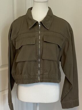 💐NWT💐 🤩Streetwear Society Cropped Cargo Jacket - size XL